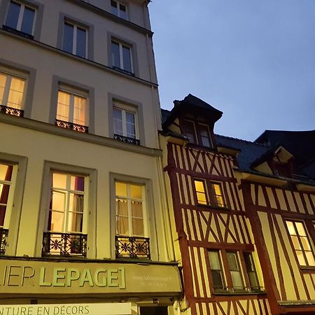 Le Repaire De Rougemare Deco Soignee Et Chaleureuse, Centre Historique Apartment Rouen Exterior photo